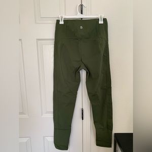 BUFFBUNNY avocado green eco leggings XL never worn NWOT
